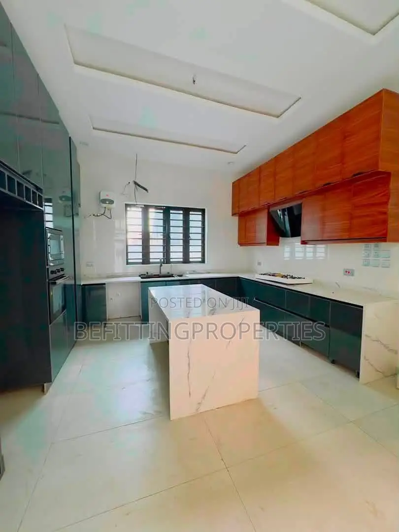 4bdrm Duplex in Magodo for sale