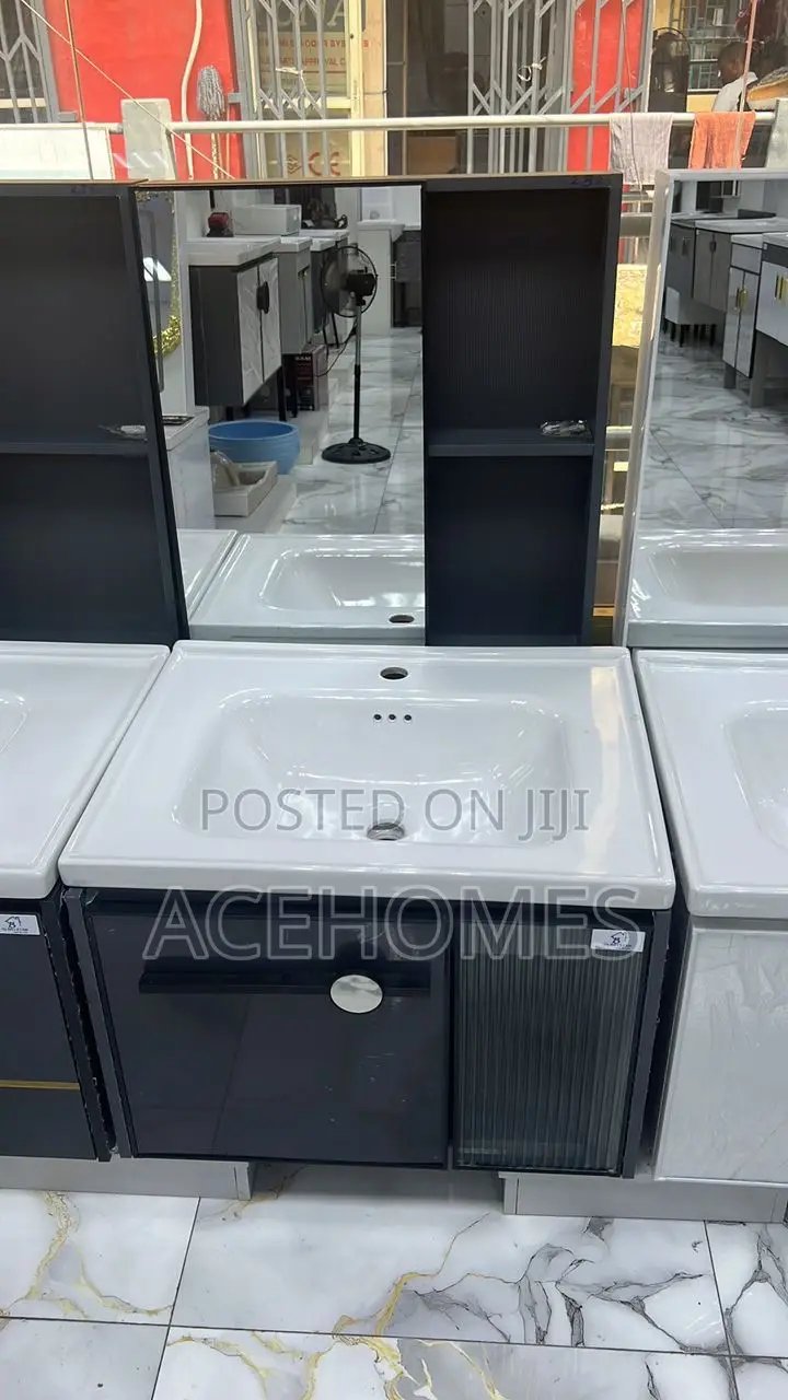 Suspended Cabinet