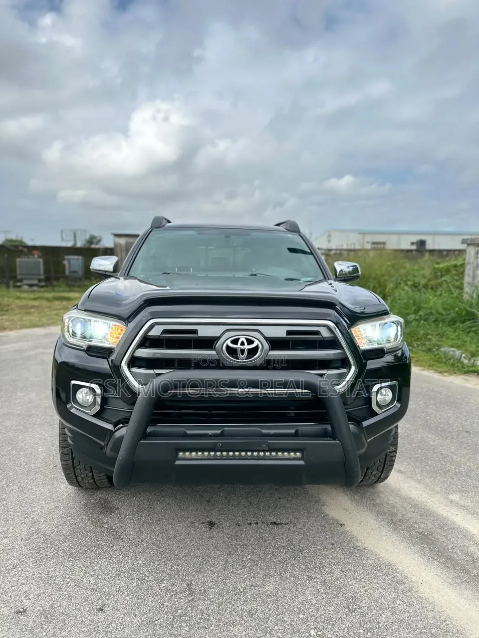 Toyota Tacoma 2018 Black