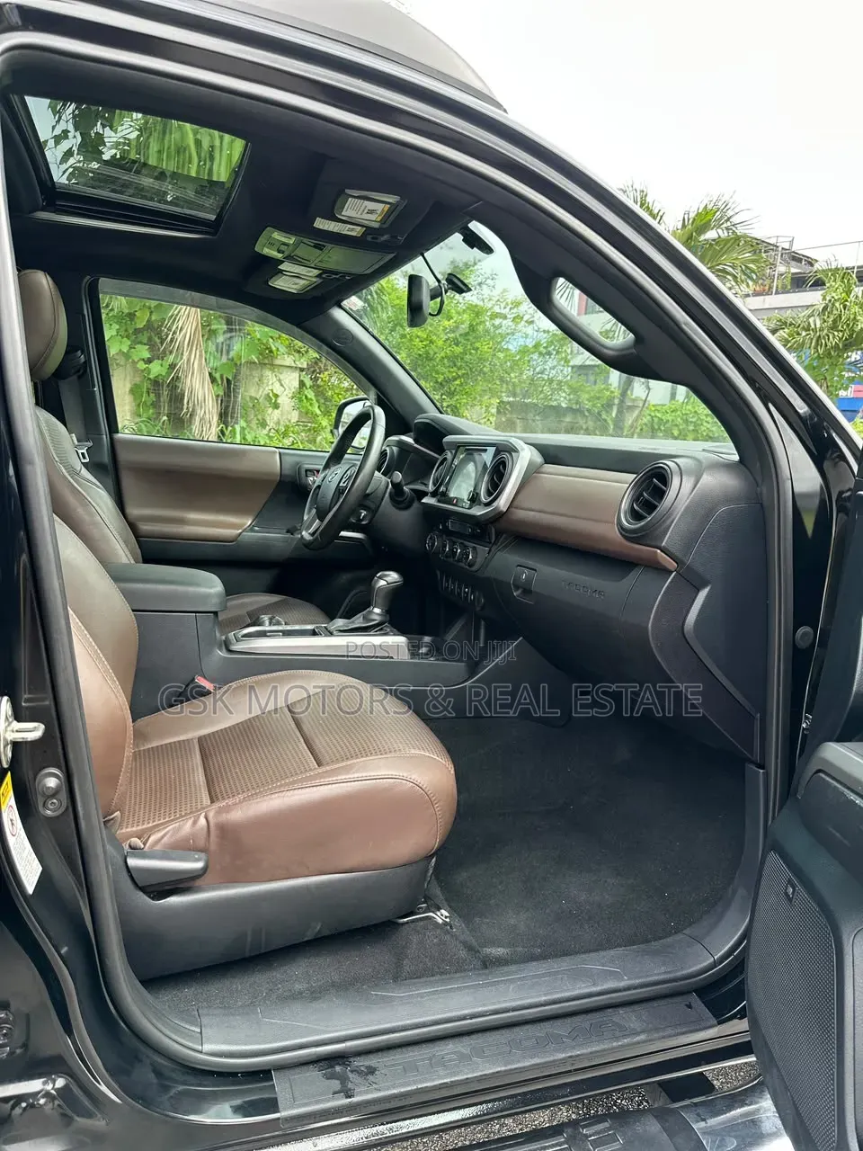 Toyota Tacoma 2018 Black