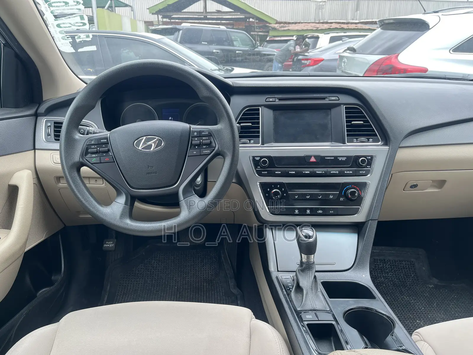 Hyundai Sonata Base Sedan FWD (2.4L 4cyl 6A) 2017 Black