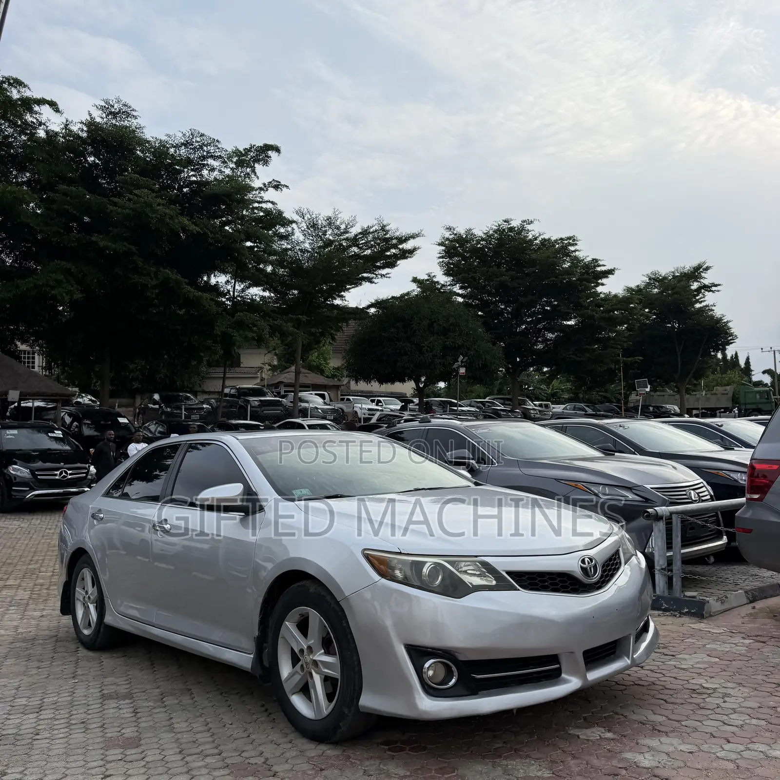 Toyota Camry 2013 Silver