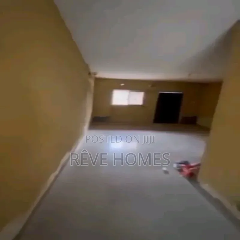 2bdrm Block of Flats in Oworonshoki / Gbagada for rent