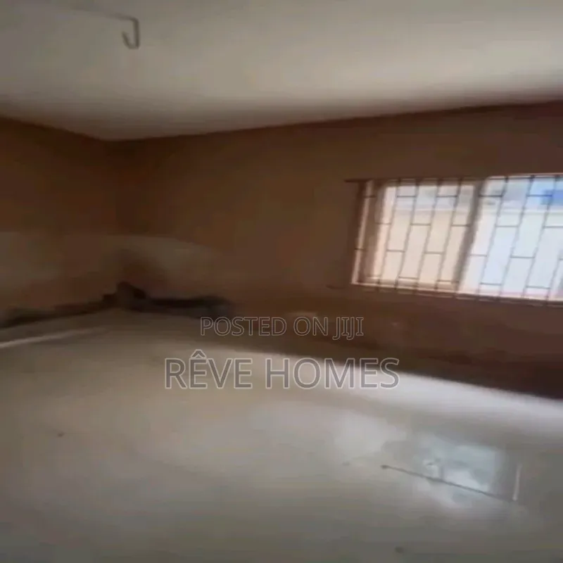 2bdrm Block of Flats in Oworonshoki / Gbagada for rent