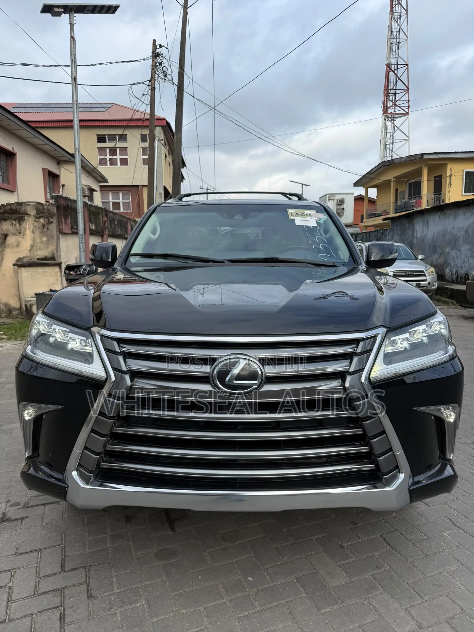 Lexus LX 570 (5 seats) AWD 2017 Black