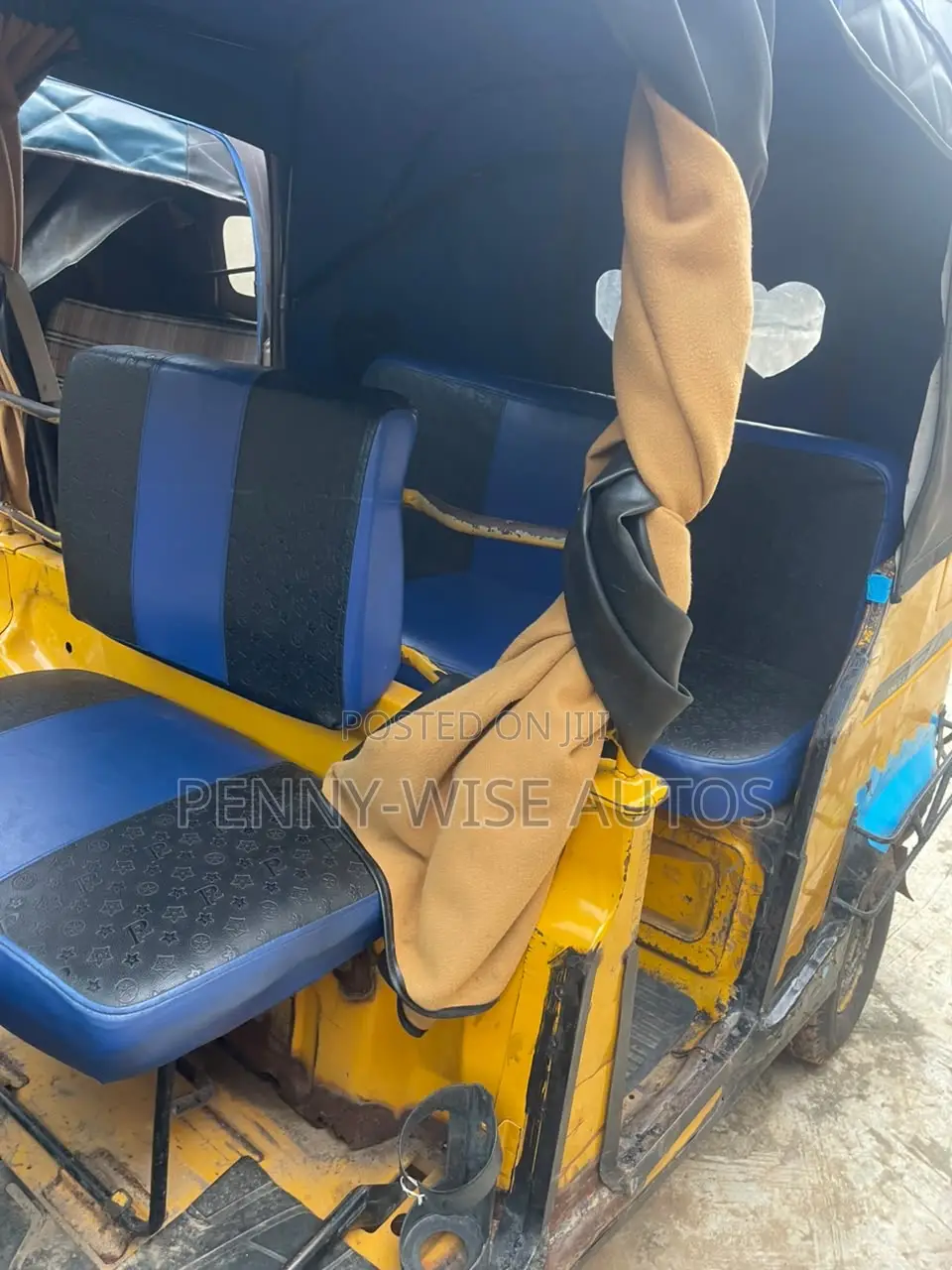 TVS King Cargo 2022 Yellow