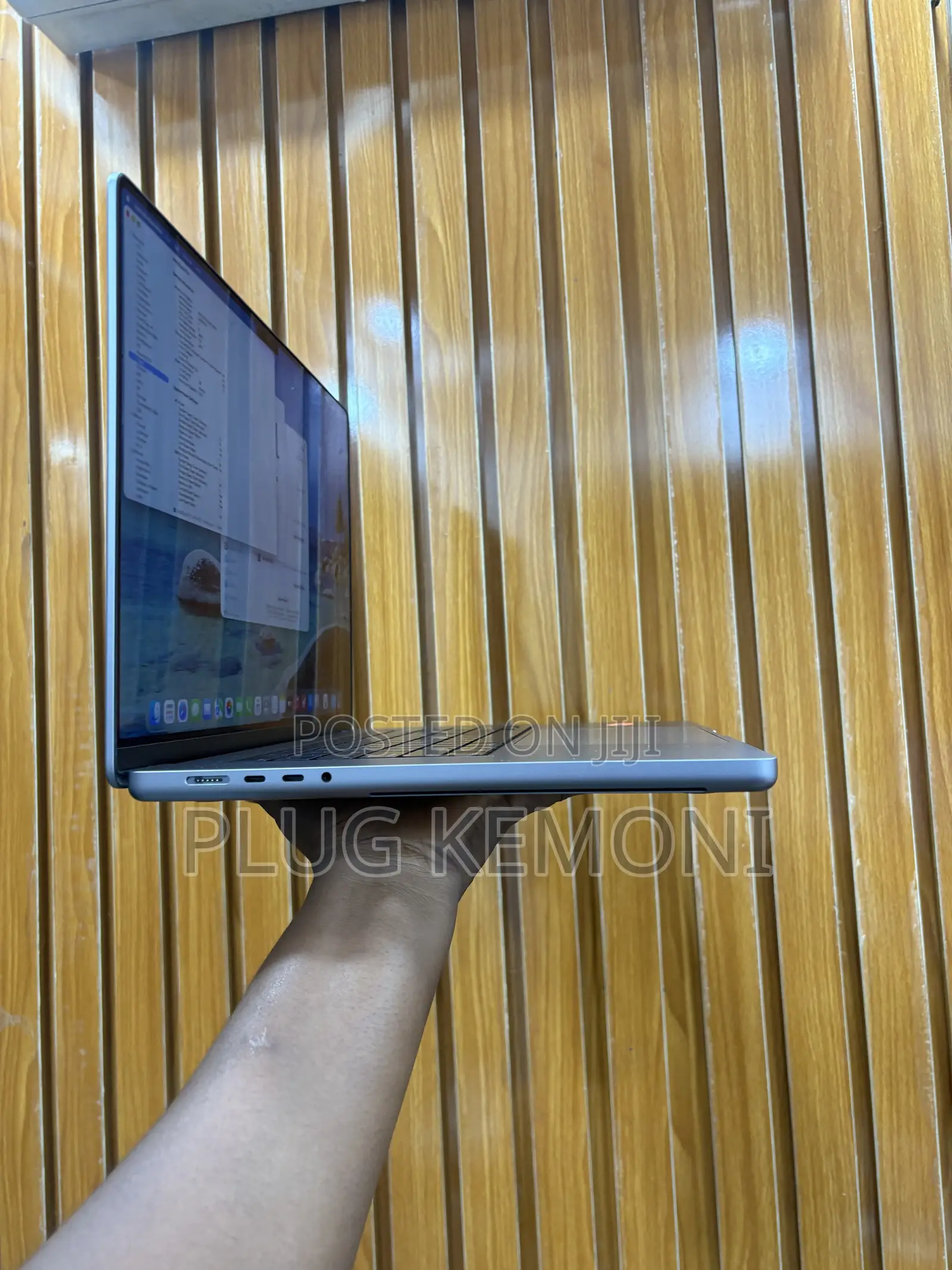 Laptop Apple MacBook Pro 2021 M1 32GB Apple M1 Pro SSD 512GB