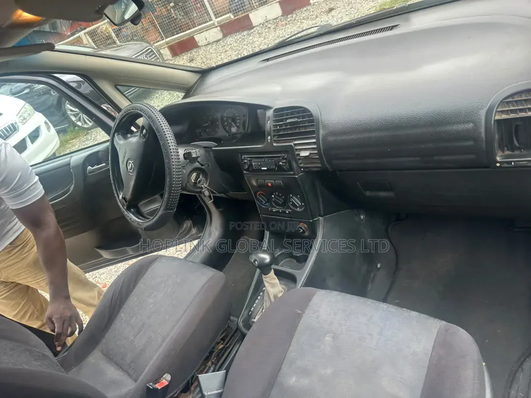 Opel Antara 1.9 GTC 2006 Black