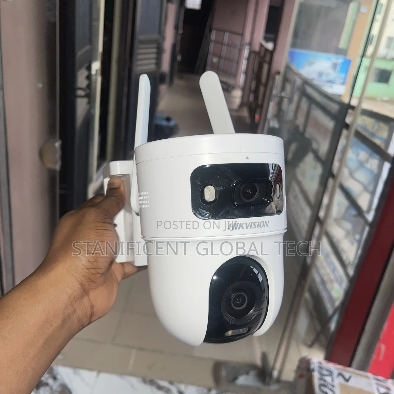 Hikvision 8MP 4G AOV Dual Lens Solar PT Camera (Hik-Connect App)