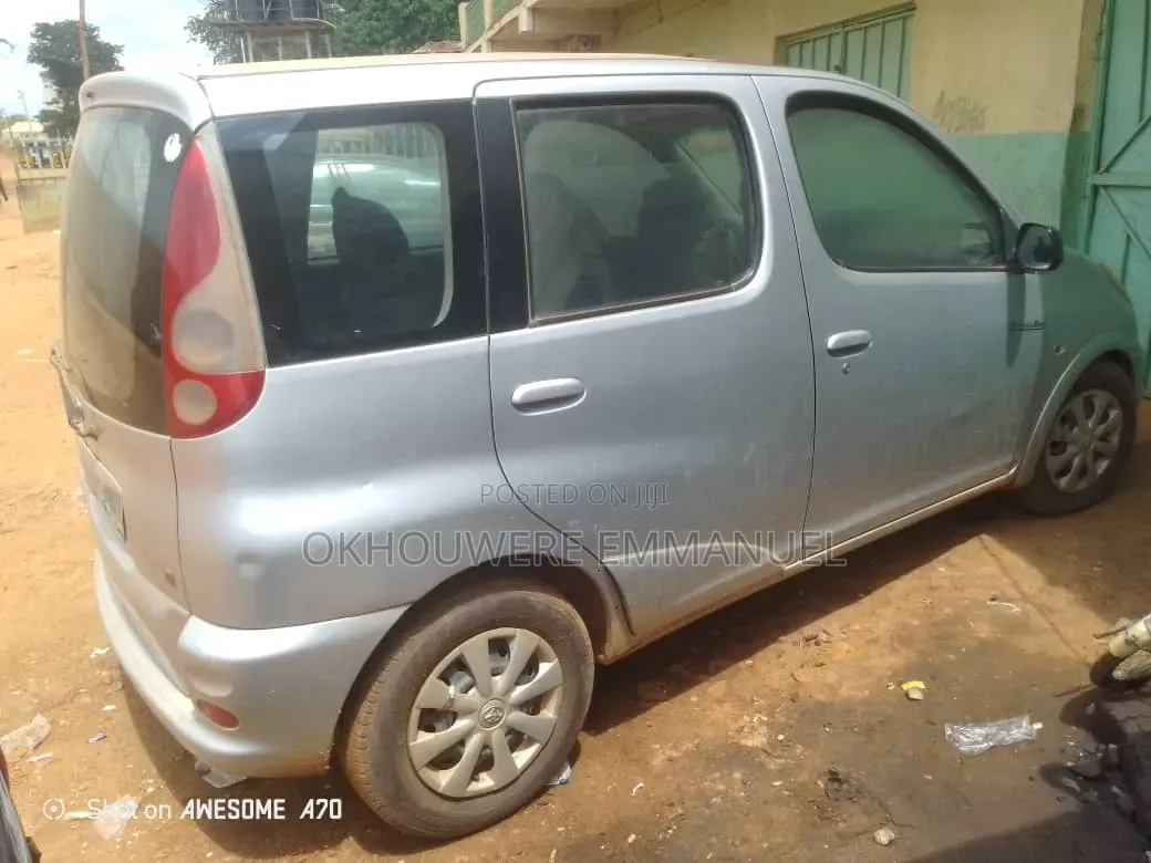 Toyota Yaris 1.0 2004 Blue