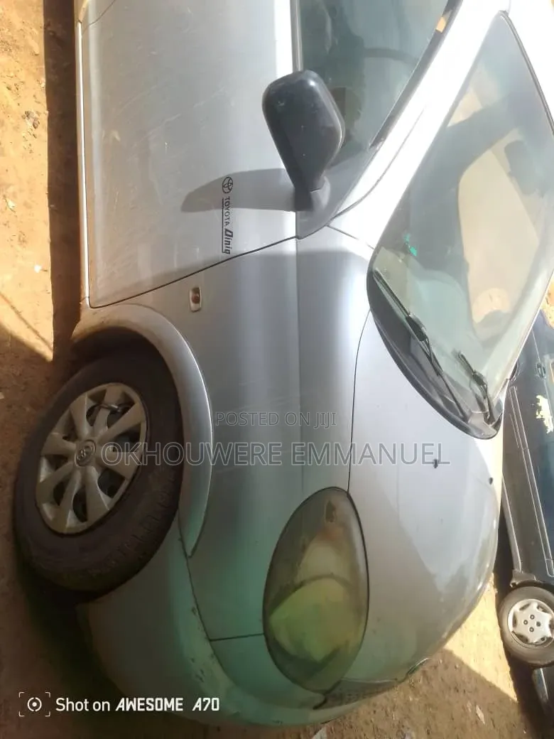 Toyota Yaris 1.0 2004 Blue