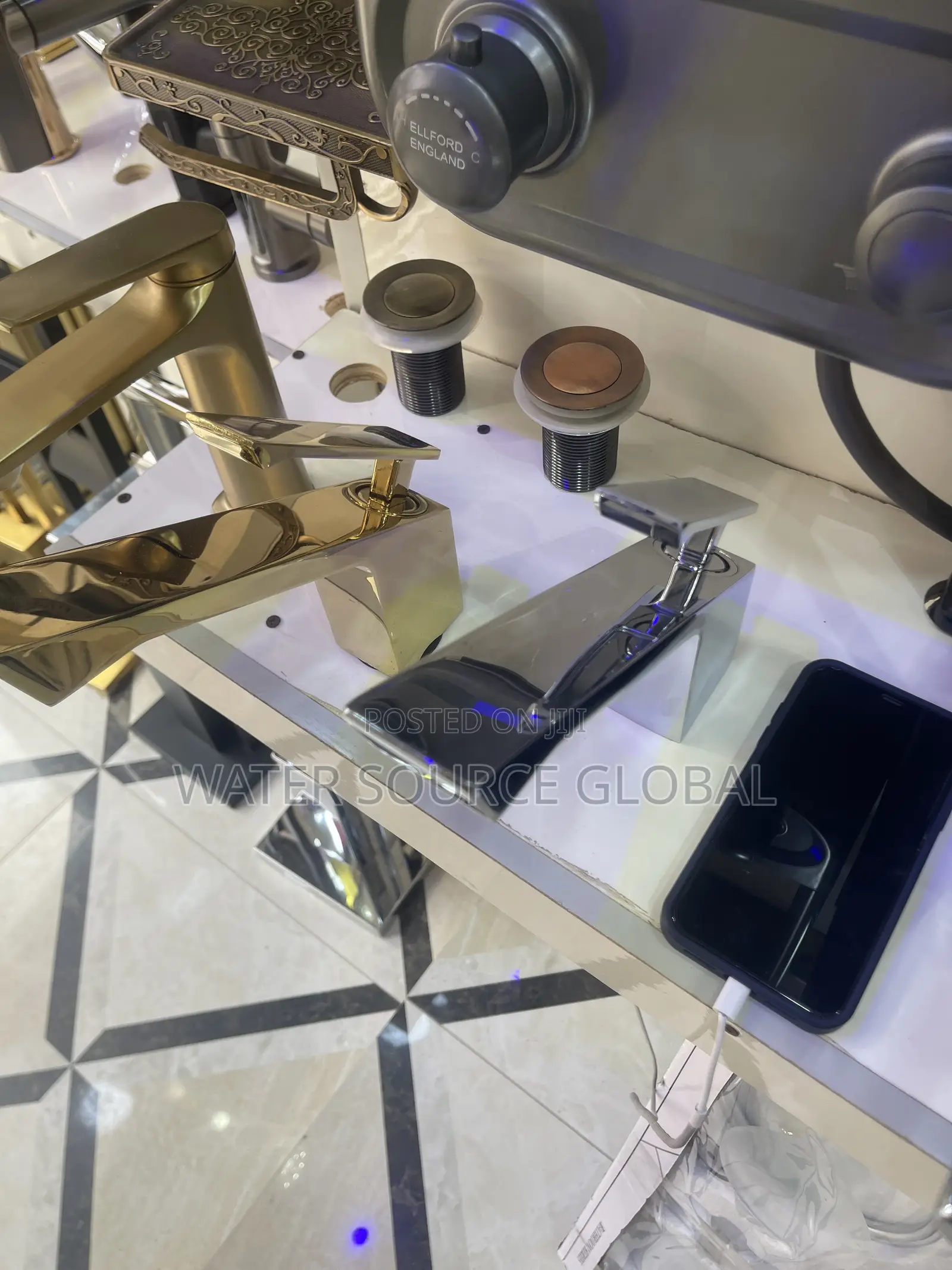 Luxury Hot Cold Basin Mixer Tap