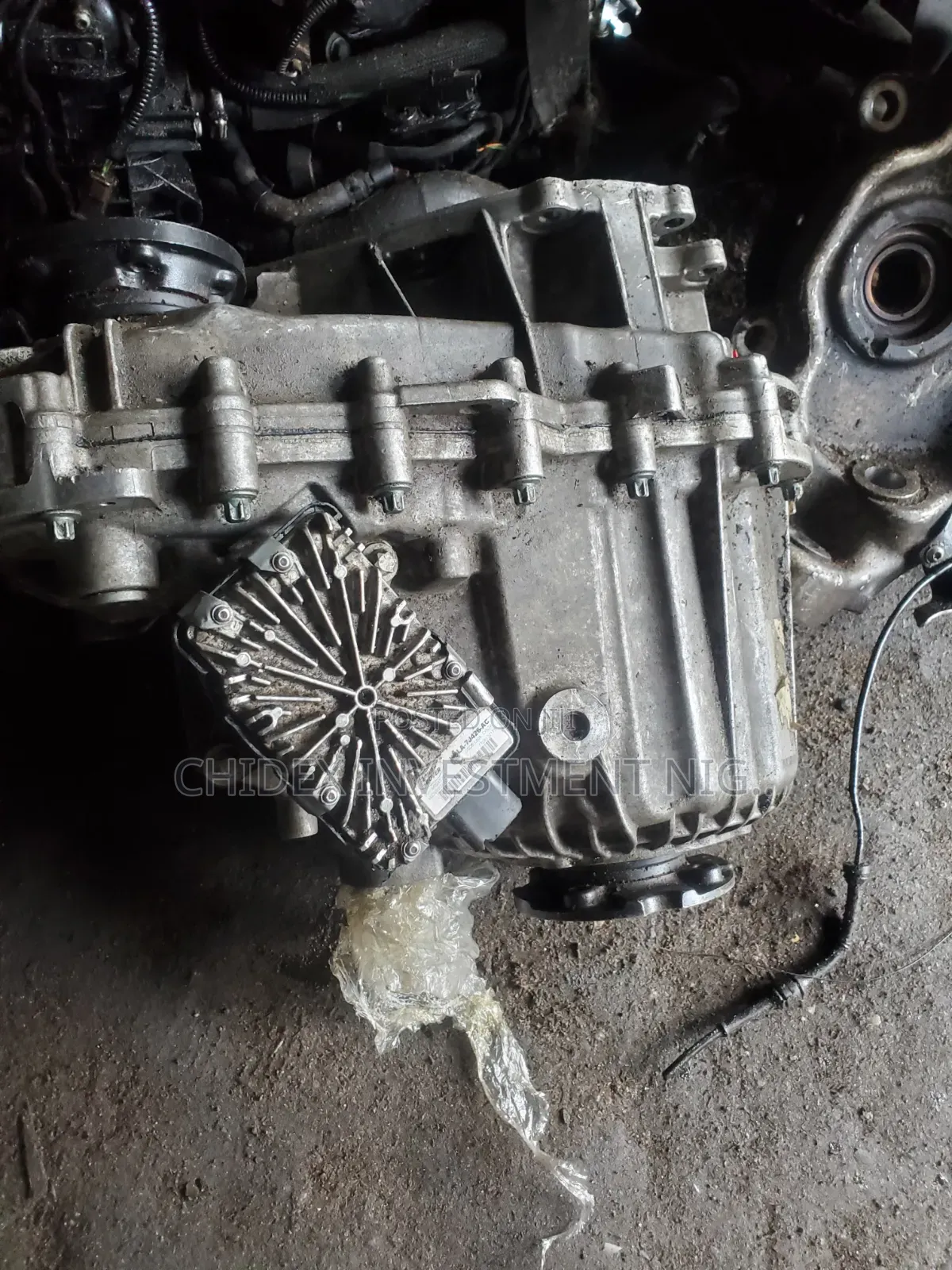 Auxiliary for Range Rover 2016