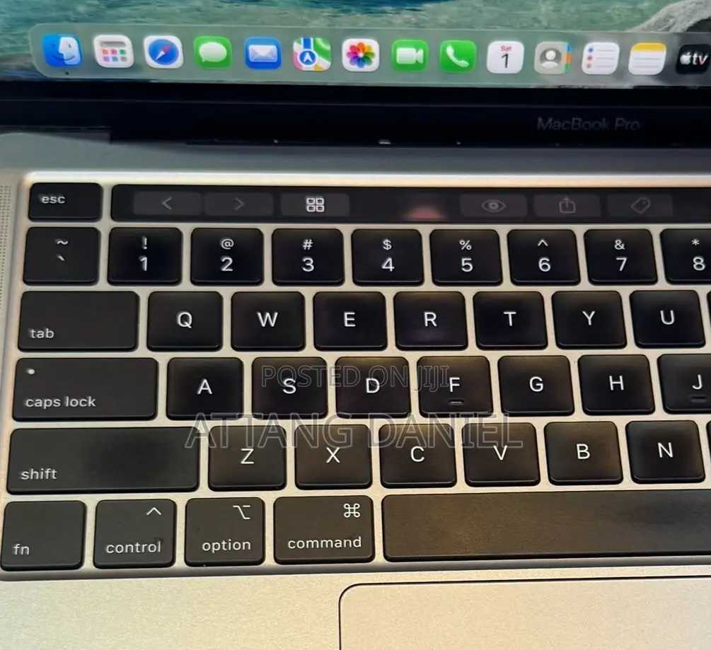 Laptop Apple MacBook Pro 2020 16GB Intel Core i7 SSD 1T