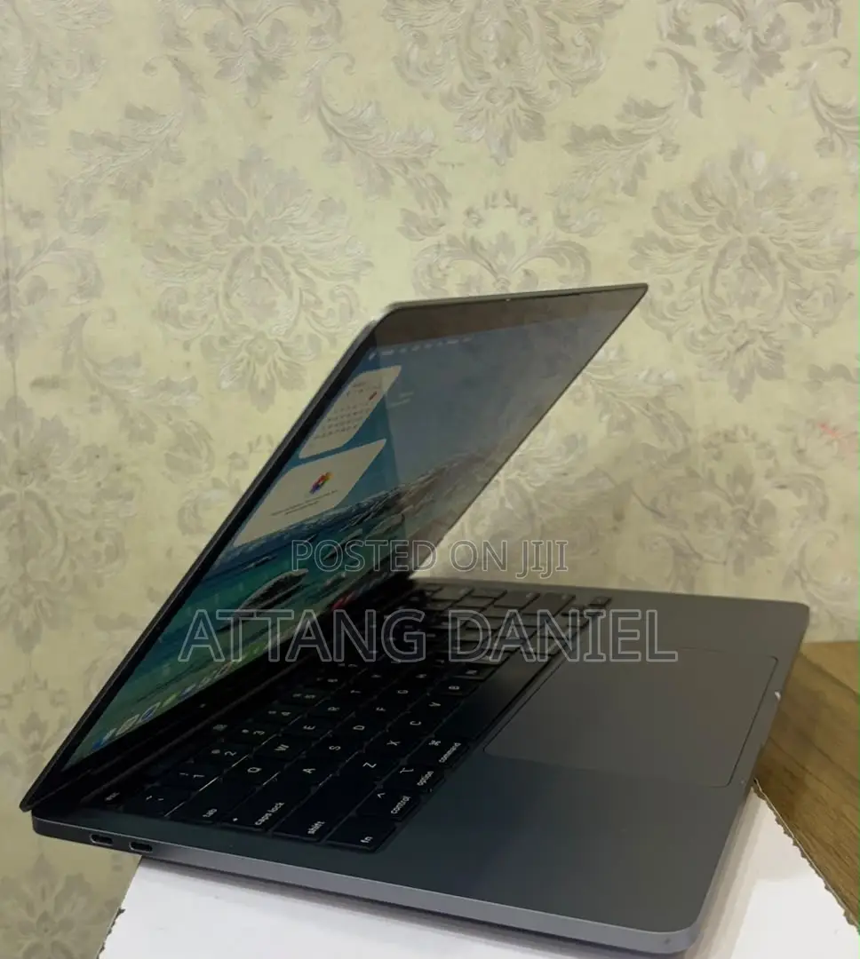 Laptop Apple MacBook Pro 2020 16GB Intel Core i7 SSD 1T