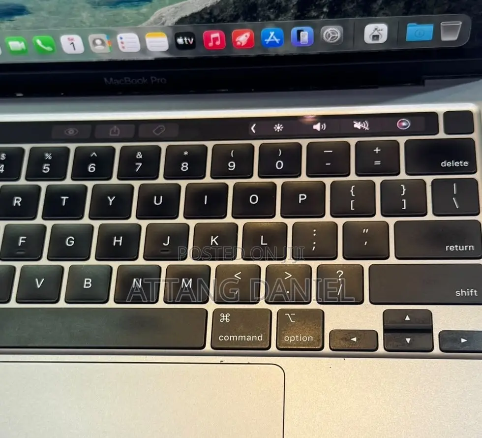 Laptop Apple MacBook Pro 2020 16GB Intel Core i7 SSD 1T