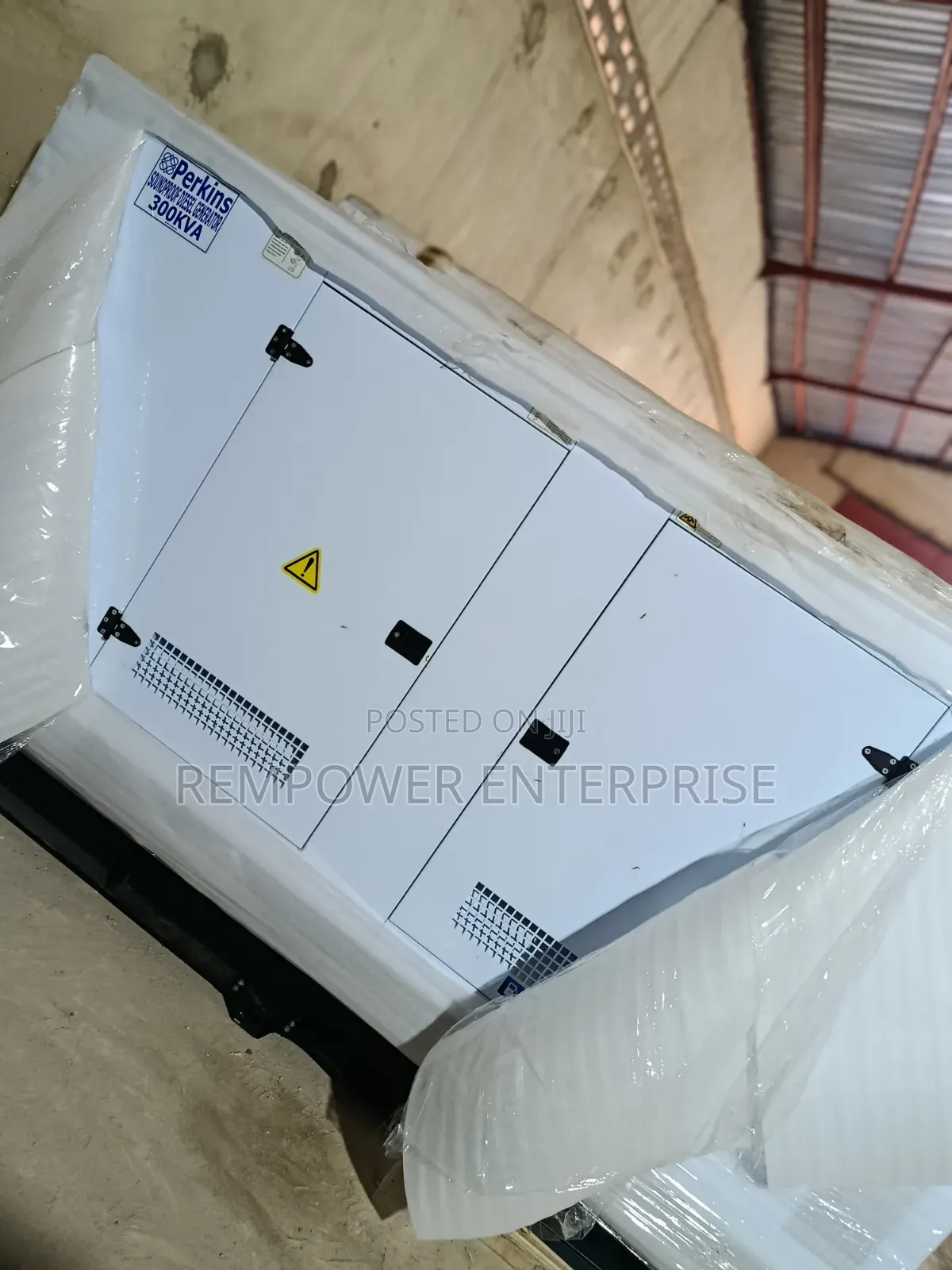 I Have Perkins 300kva Soundproof Diesel Generator