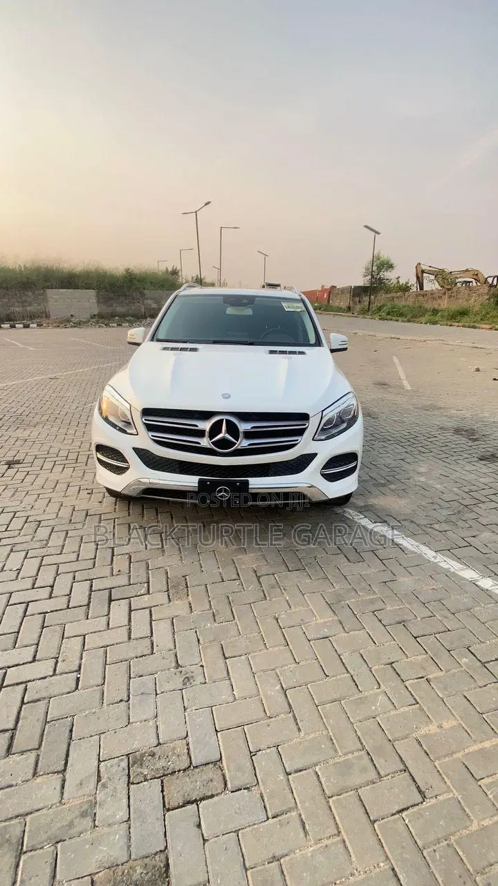 Mercedes-Benz GLE-Class 2016 White