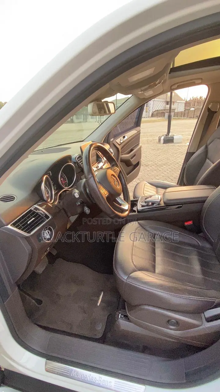 Mercedes-Benz GLE-Class 2016 White