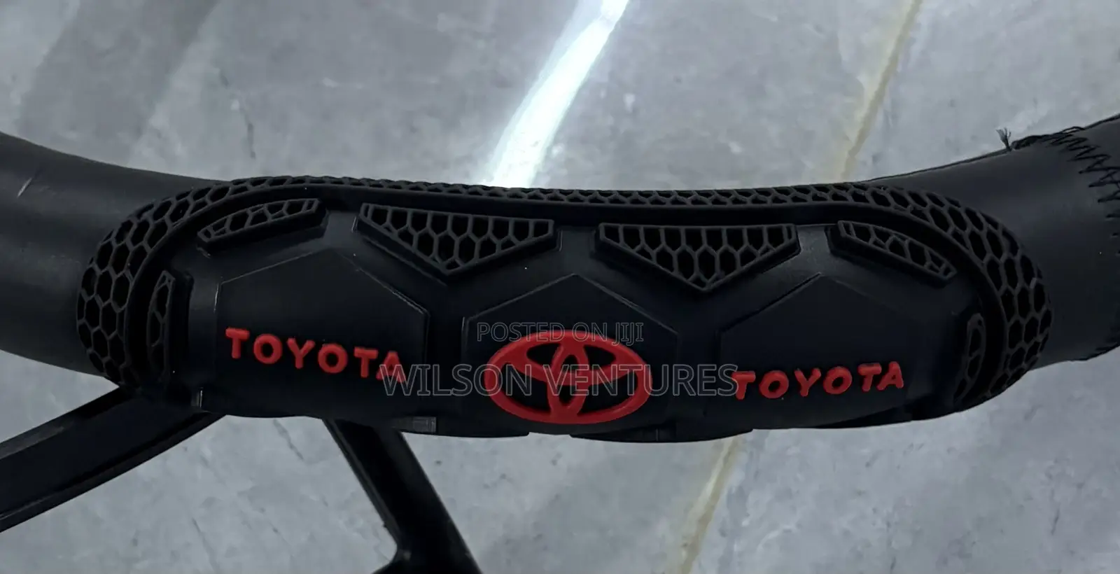 New Design Universal Toyota Steering Cover