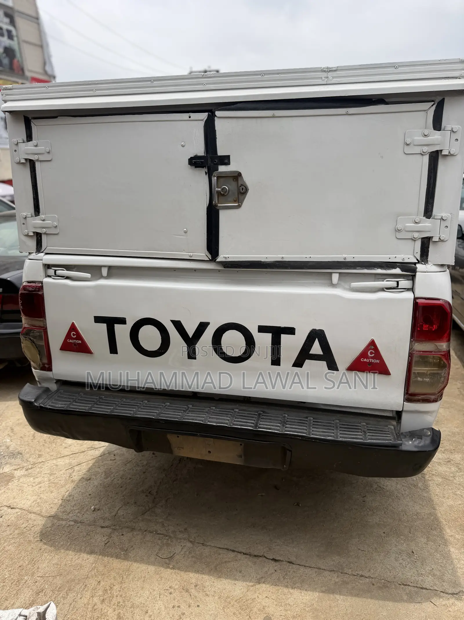 Toyota Hilux 2015 White