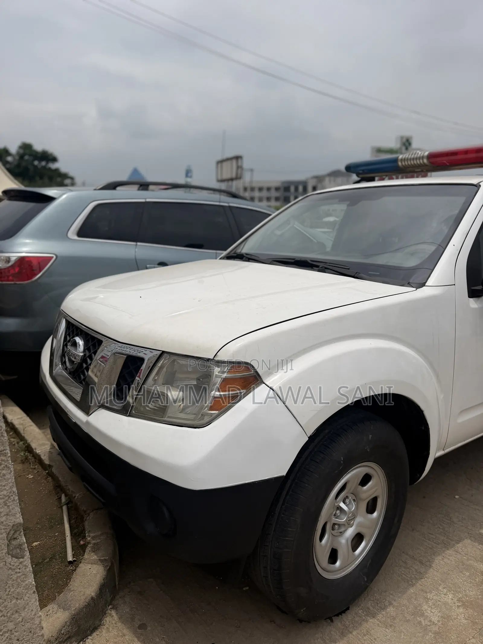 Nissan Frontier 2015 White