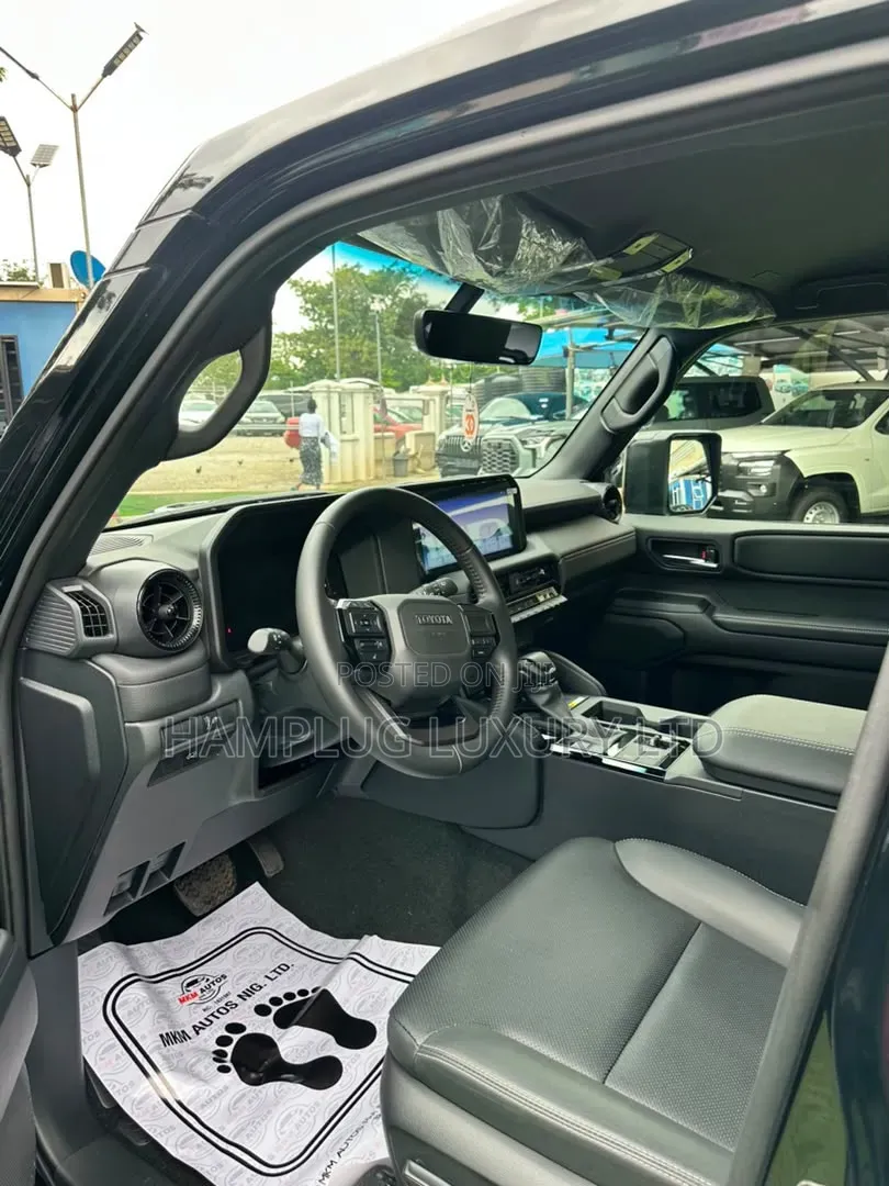 New Toyota Land Cruiser Prado 2026 Black