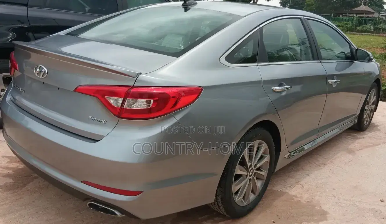 Hyundai Sonata Sport Sedan FWD (2.4L 4cyl 6A) 2017 Gray