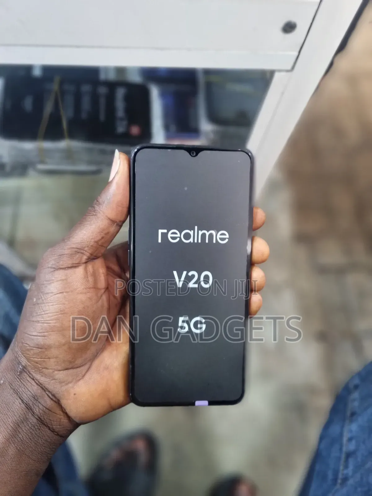 Realme V20 128 GB Black
