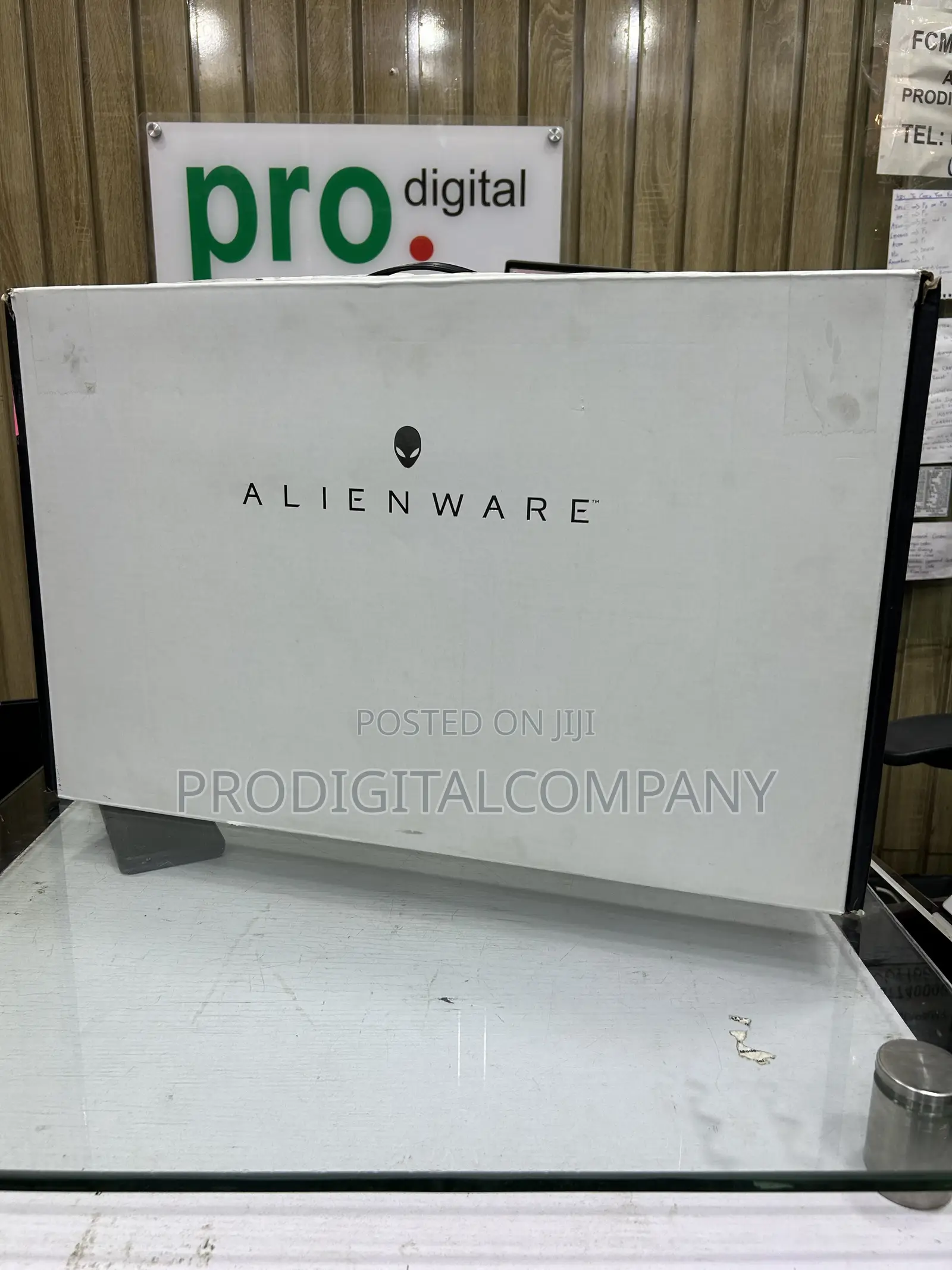 Laptop Alienware m17 R5 16GB AMD Ryzen 9 SSD 1T