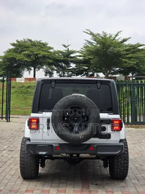 Jeep Wrangler 2018 White