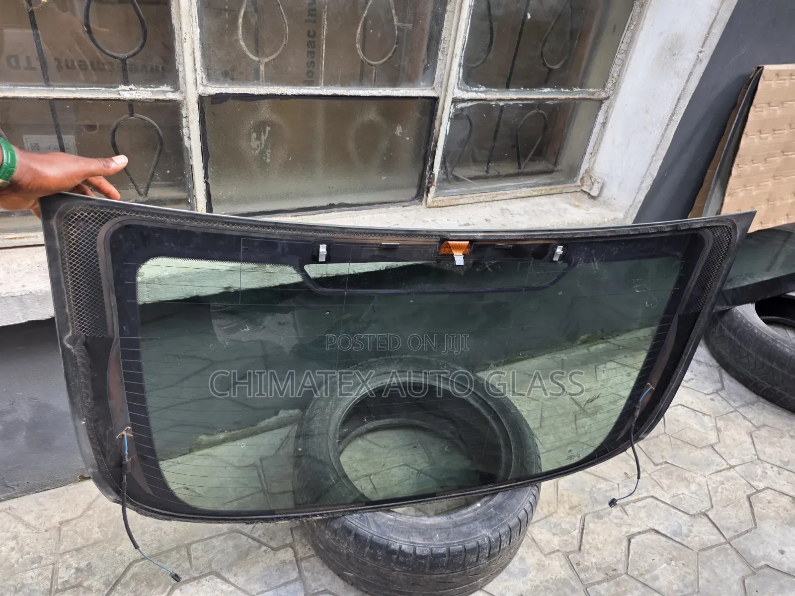 BMW X6 2012 Back Windscreen Glass Available Installed at Chimatex