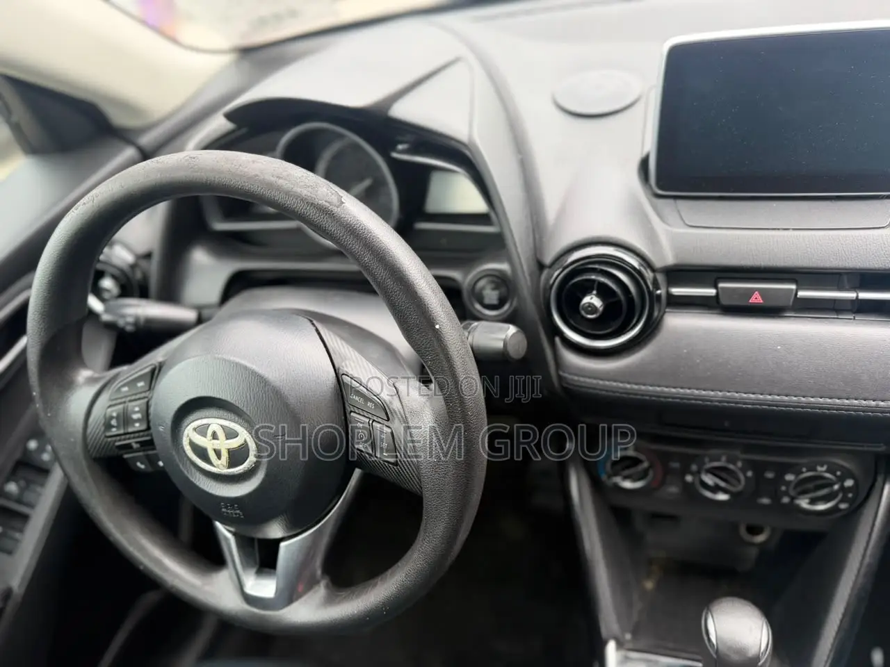 Toyota Yaris 2017 Ivory