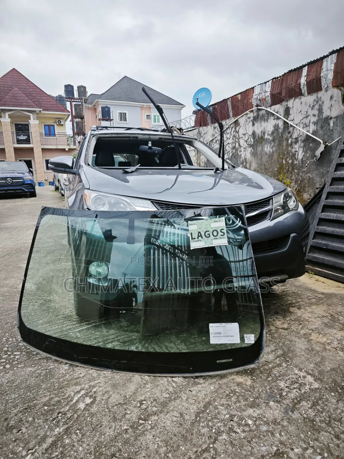 TToyota Rav4 2014 Windscreen Glass Available Installed at Chimatex
