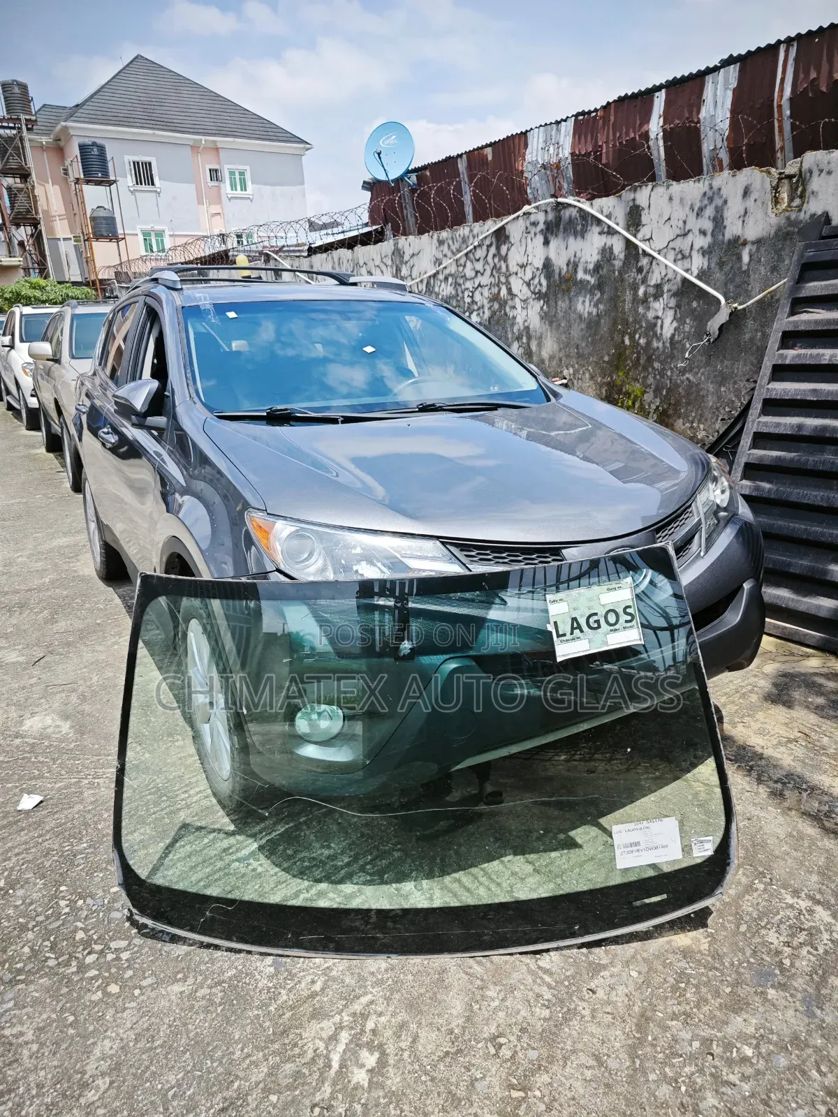 TToyota Rav4 2014 Windscreen Glass Available Installed at Chimatex