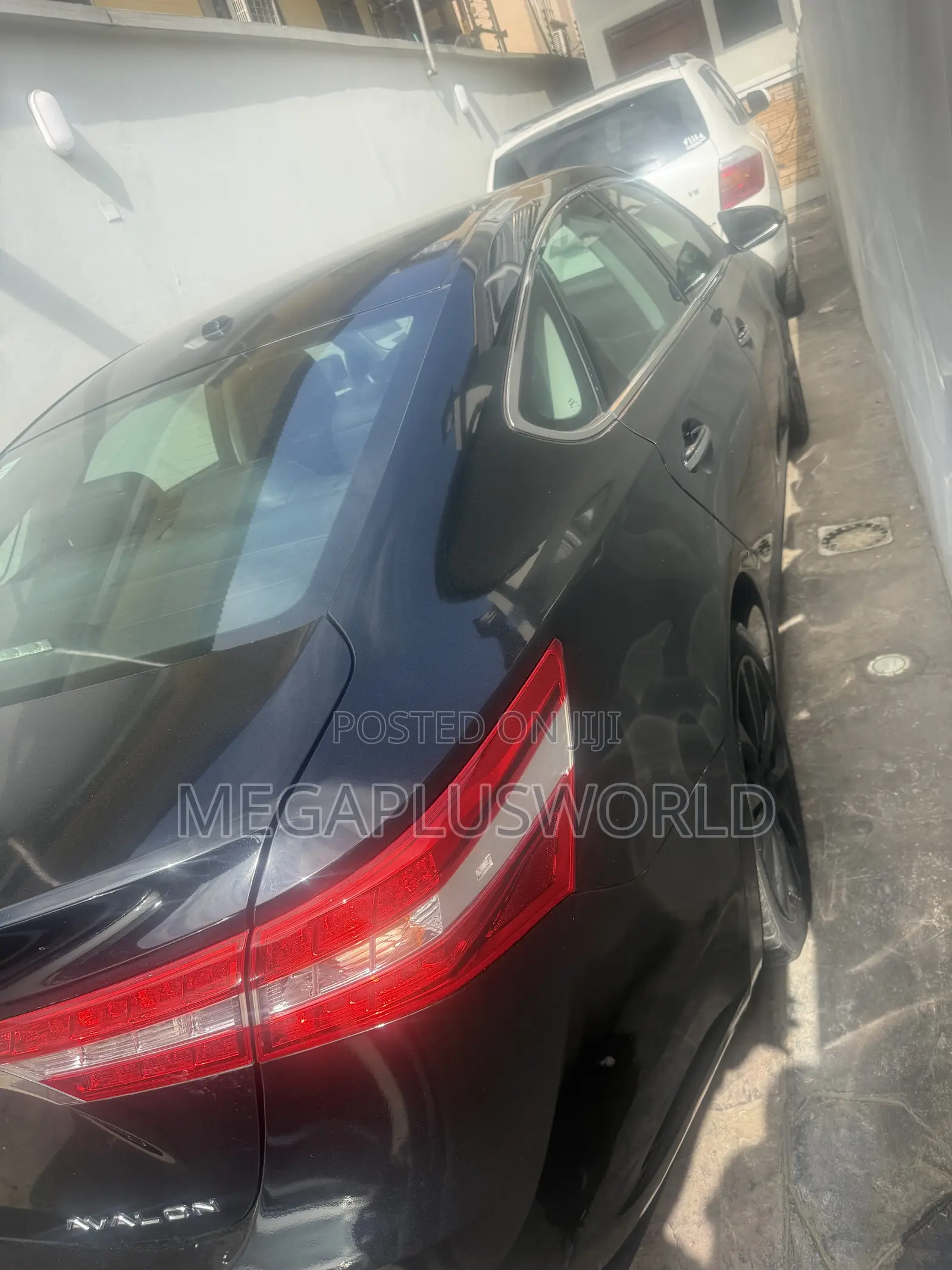 Toyota Avalon XLE 4dr Sedan (3.5L 6cyl 6A) 2014 Black