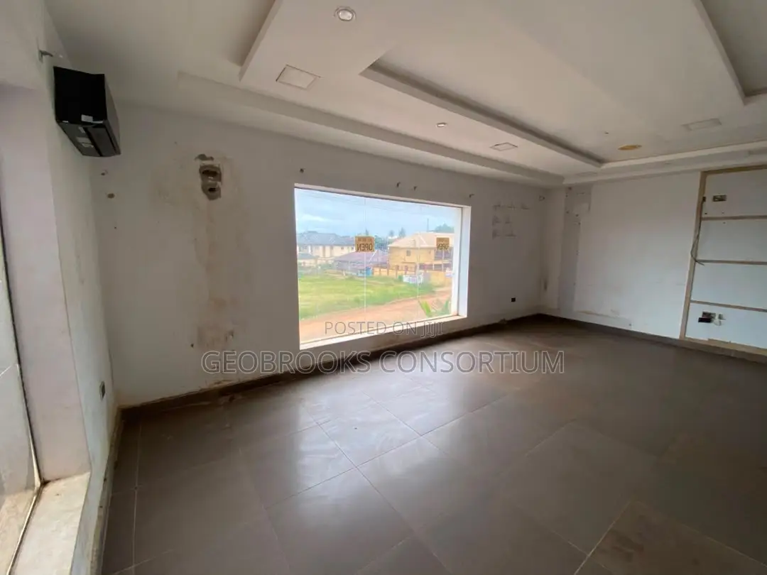 Modern Commercial Office Space for Lease