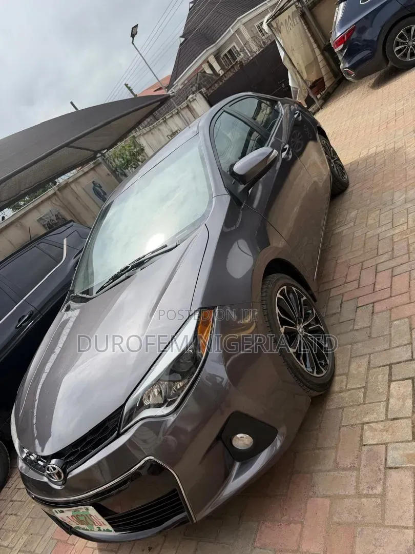 Toyota Corolla S 4dr Sedan (1.8L 4cyl CVT) 2015