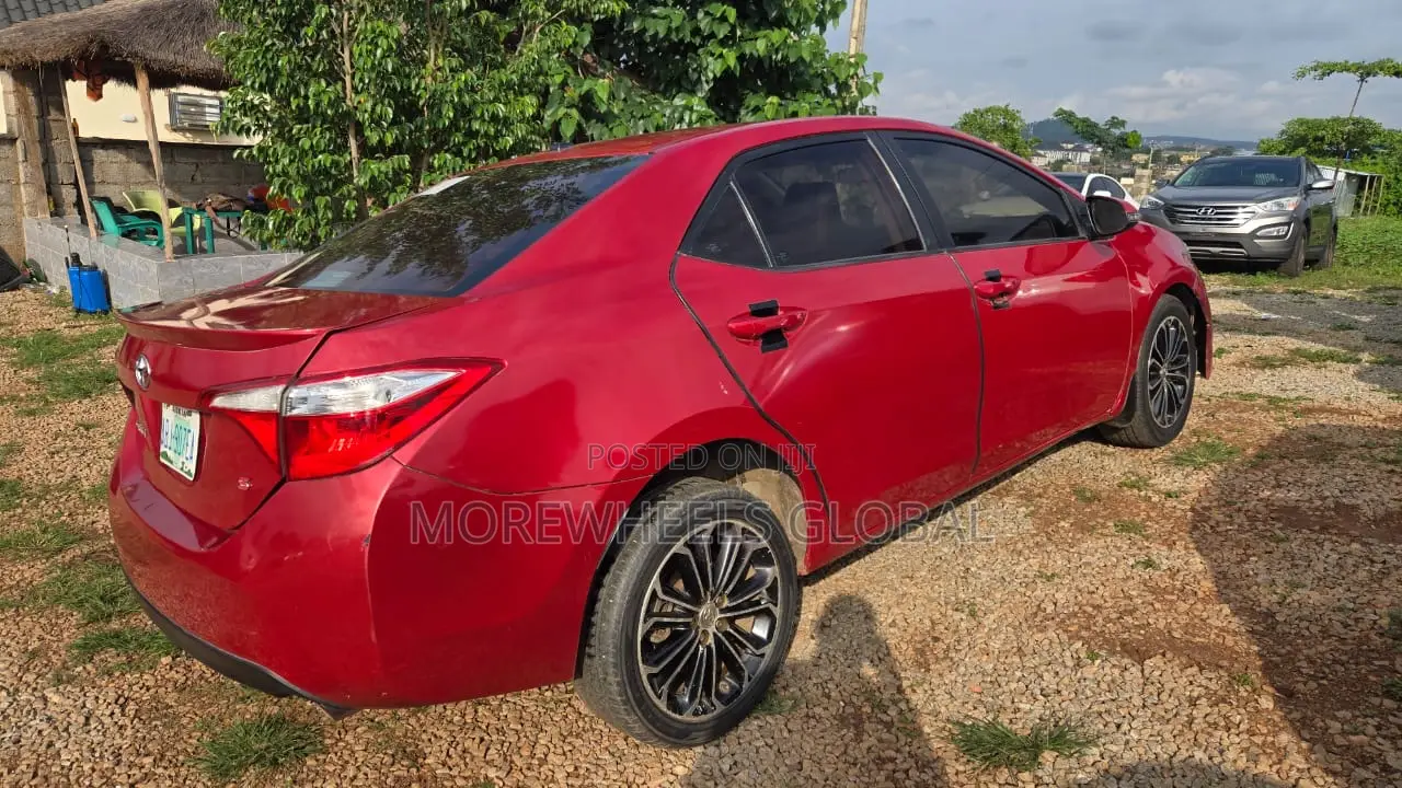 Toyota Corolla S 4dr Sedan (1.8L 4cyl CVT) 2014 Red