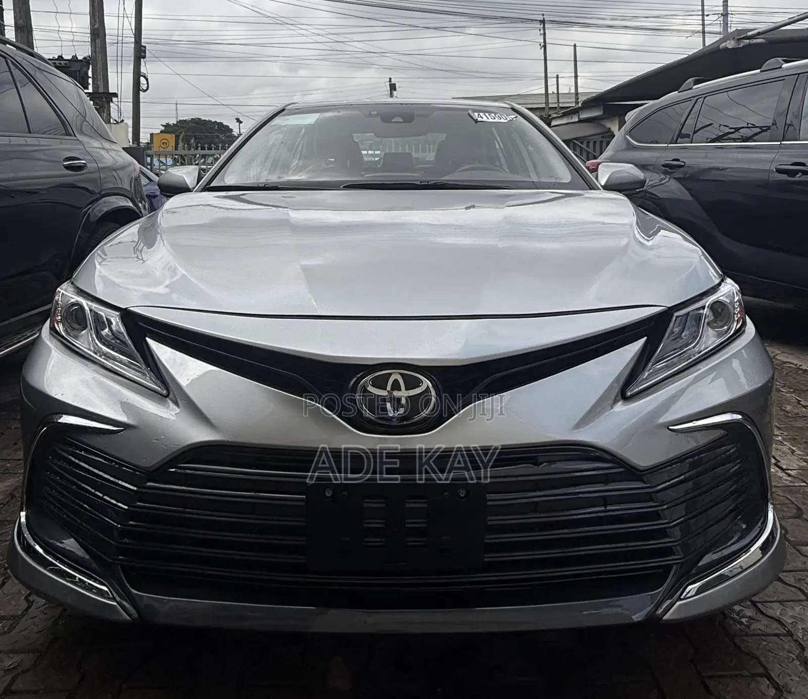 Toyota Camry XLE 2021 Silver