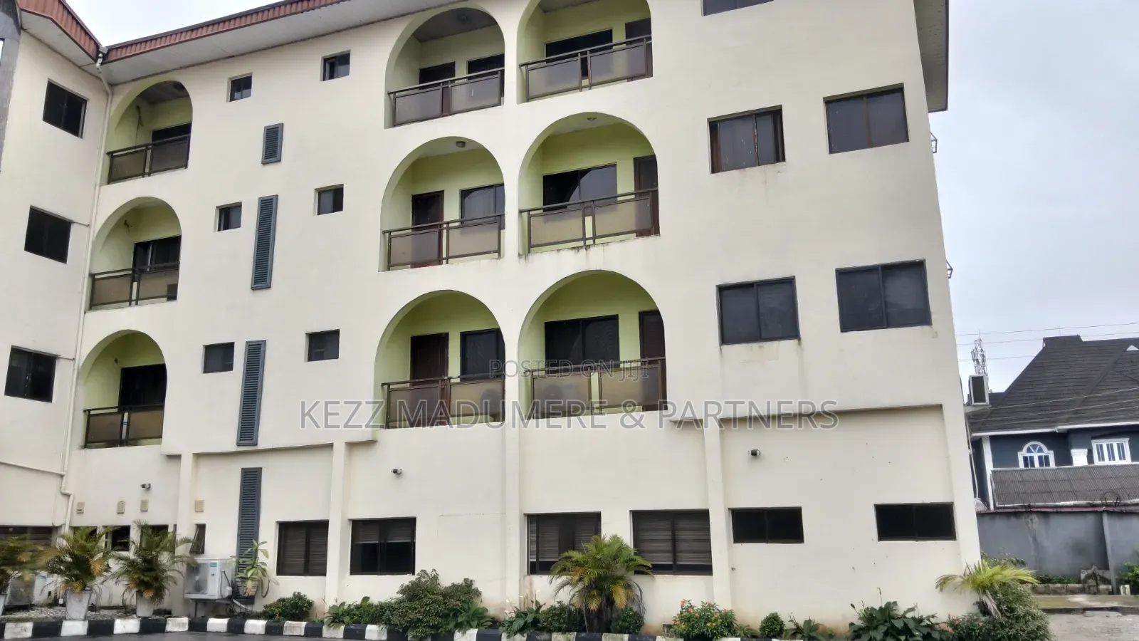 For Sale : Functional 51 Rooms Hotel Near New Gra, Ph