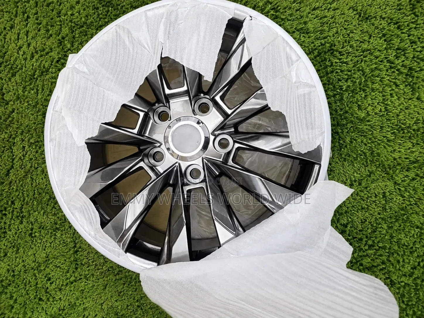 20inches for Toyota Lancruiser Newer Model Grey Color Available