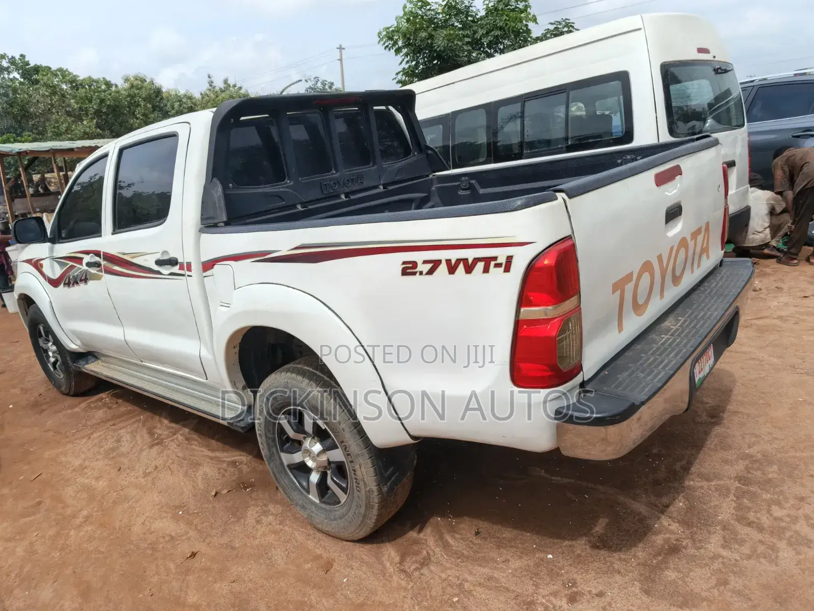 Toyota Hilux 2013 White