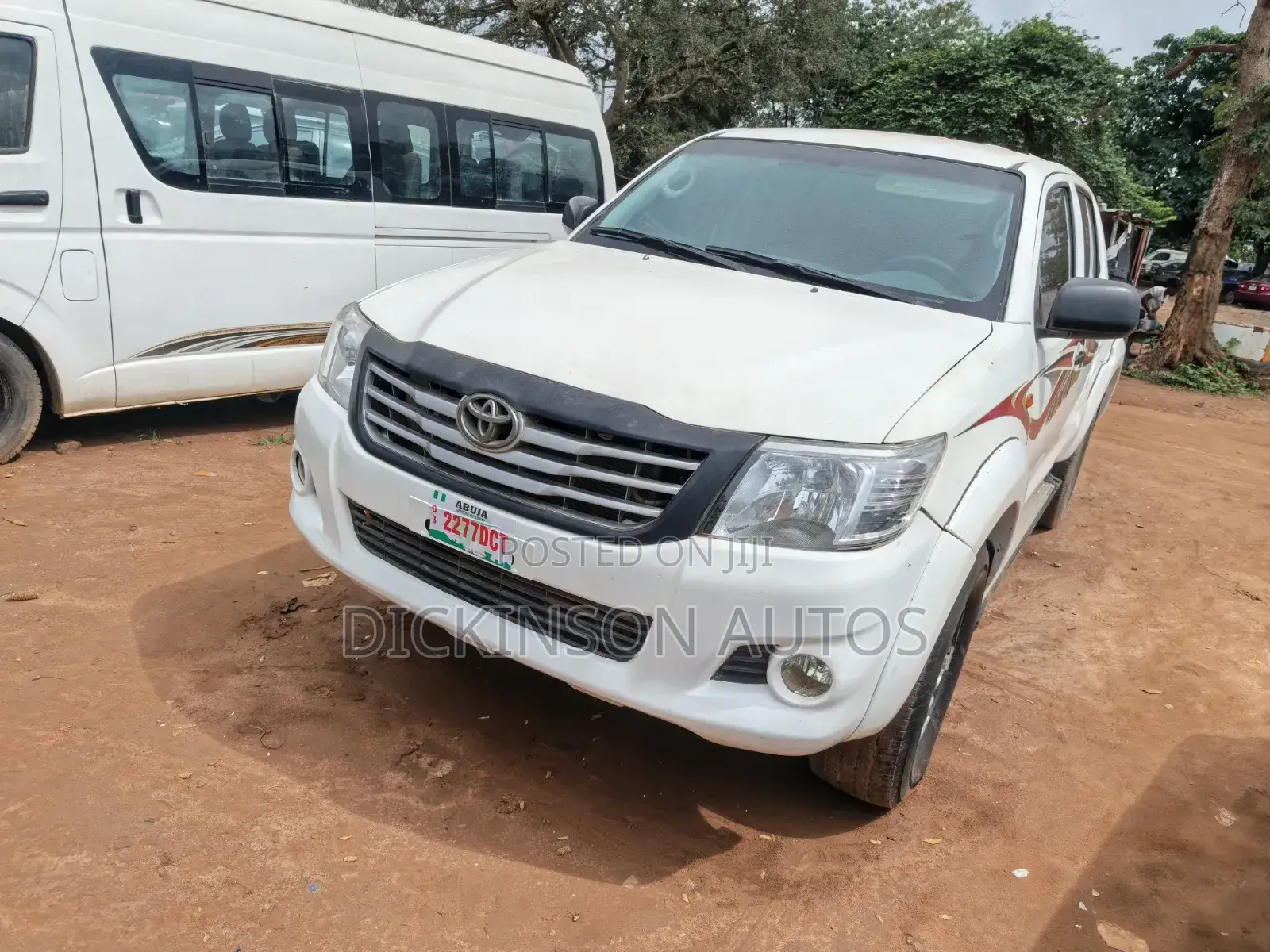 Toyota Hilux 2013 White