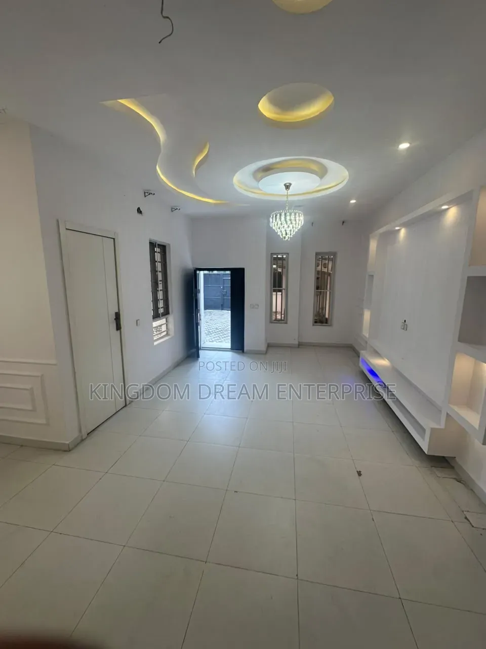 4bdrm Duplex in Osapa London Lekki for rent