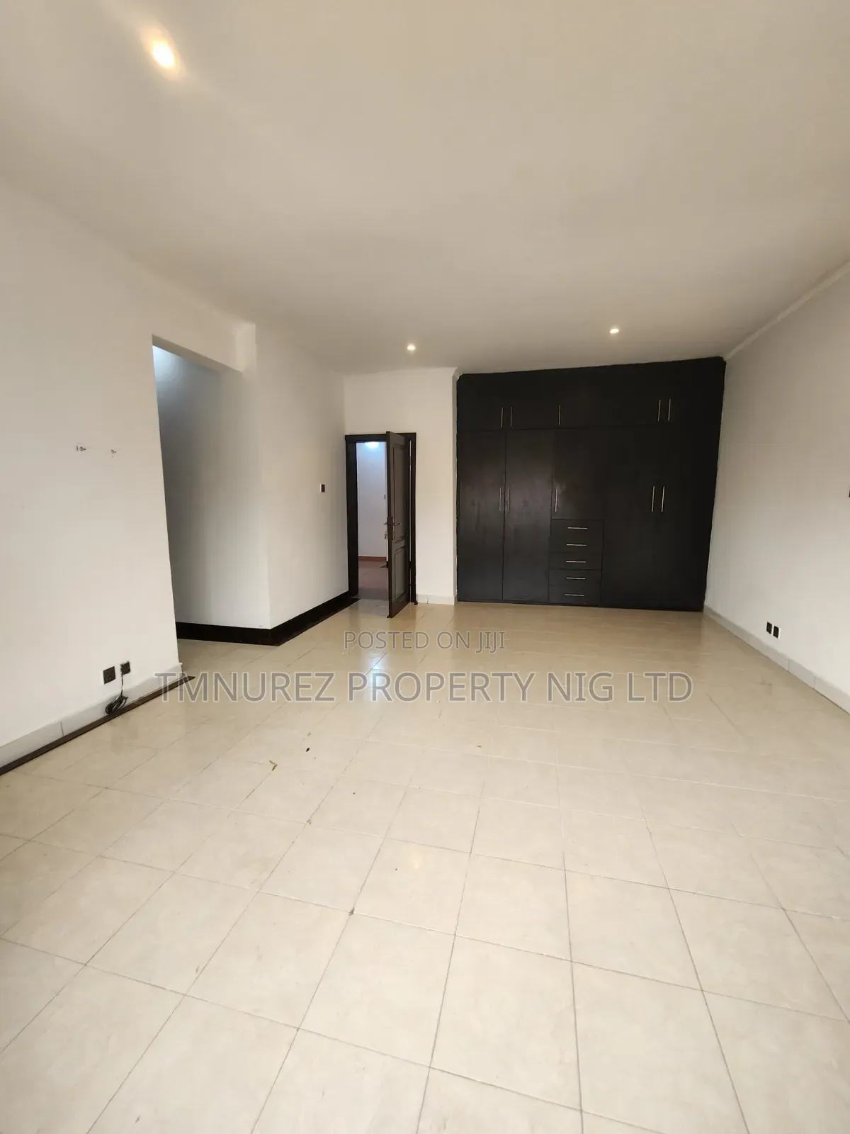 Mini Flat in Lekki Phase 1 for rent