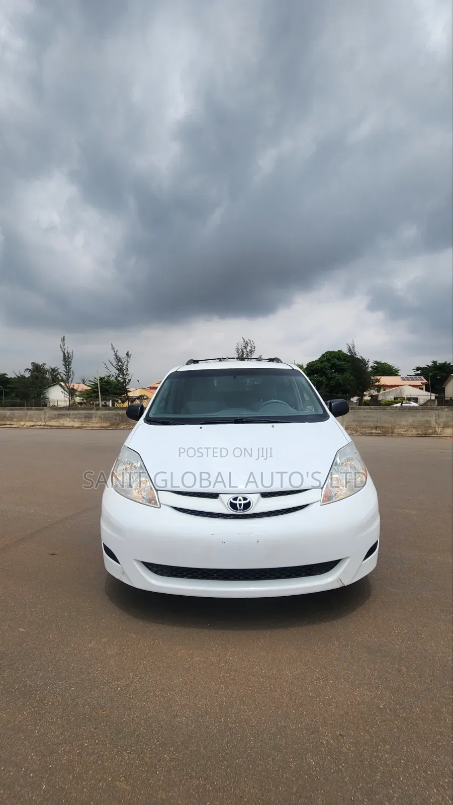 Toyota Sienna 2009 White