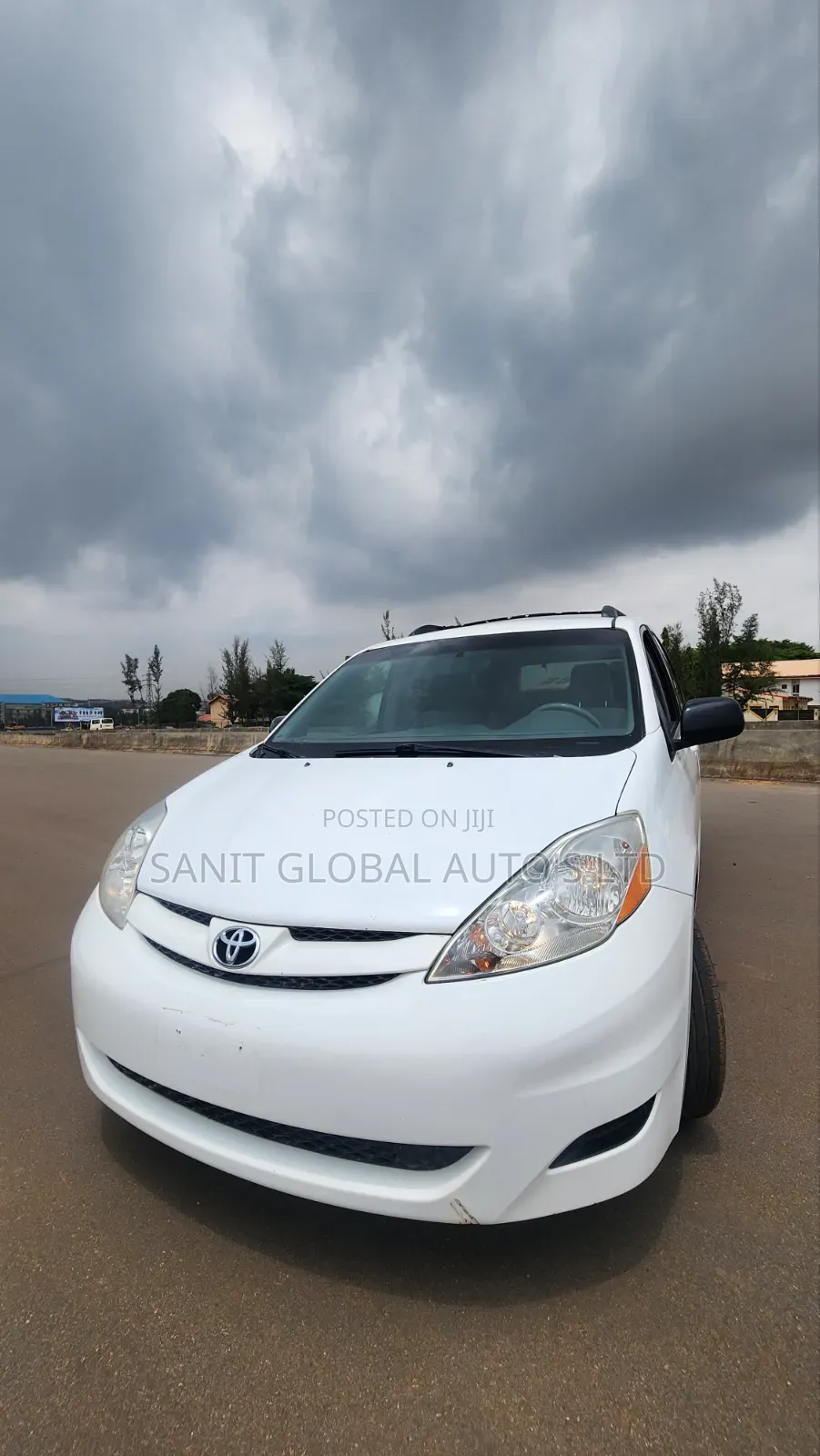 Toyota Sienna 2009 White