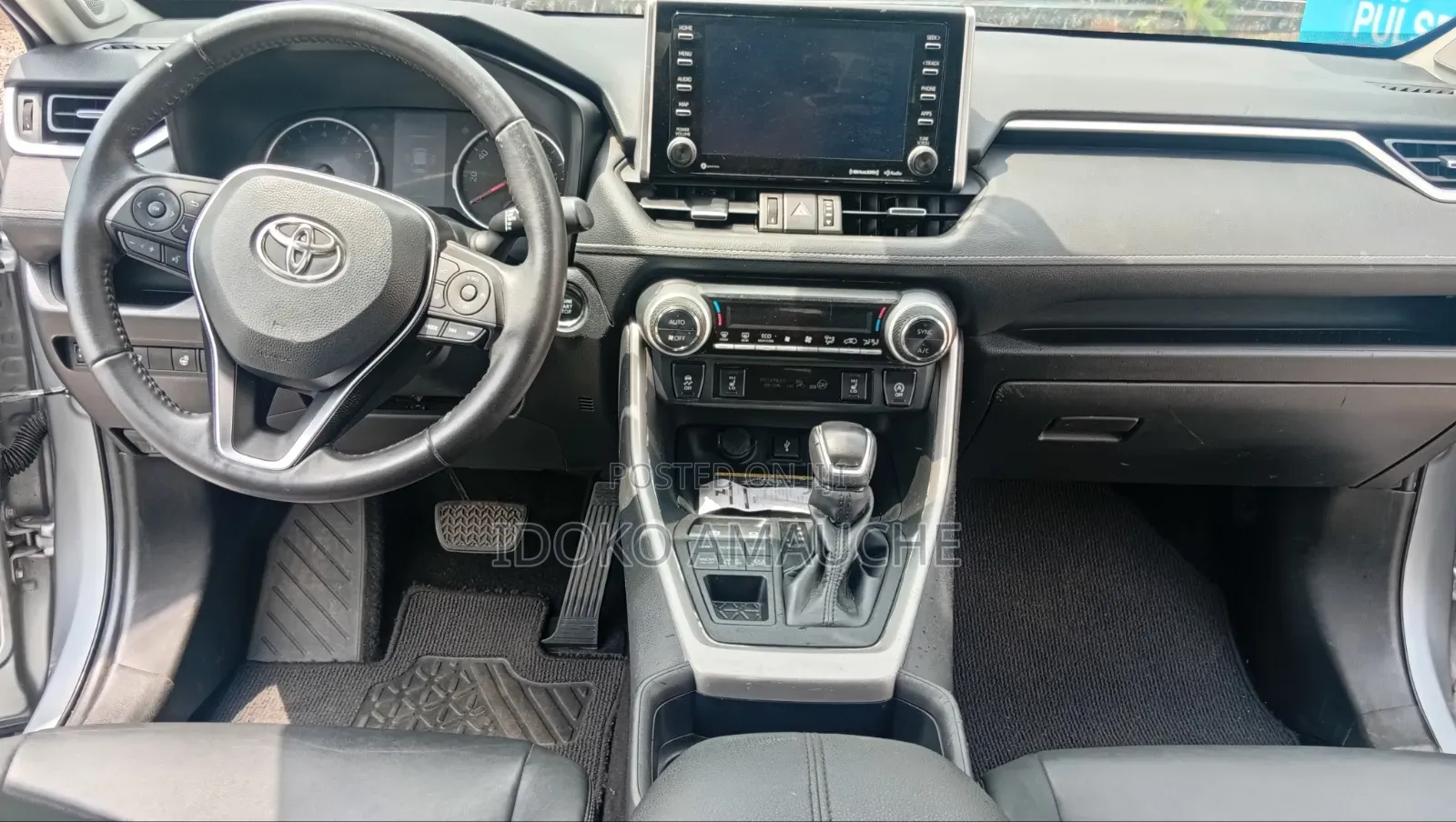 Toyota RAV4 2022 Gray