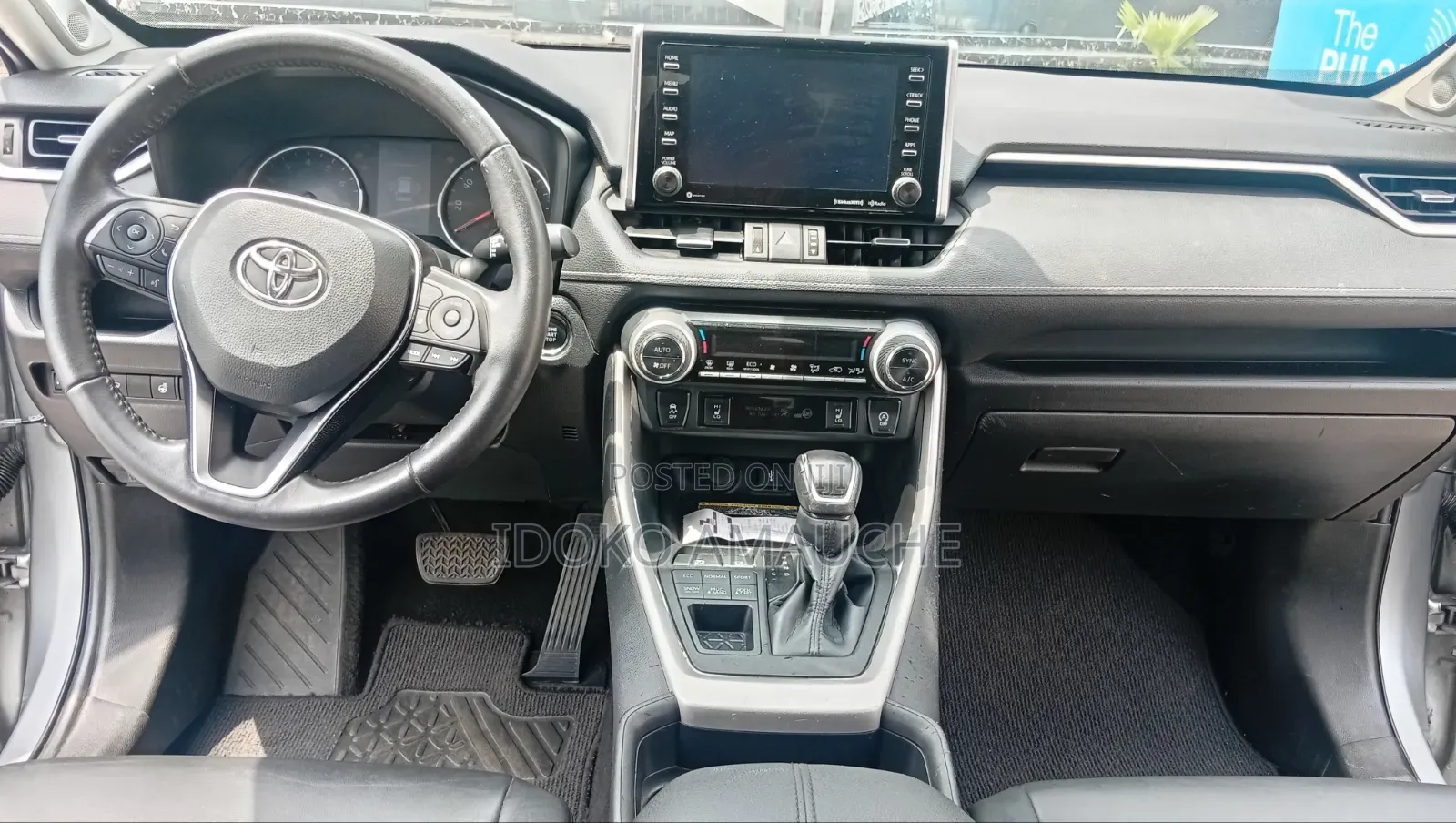 Toyota RAV4 2022 Gray